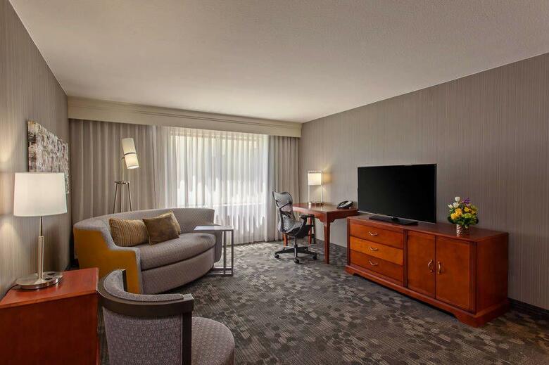 Hotel Courtyard By Marriott San Diego Central