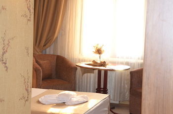 Hotel Capital