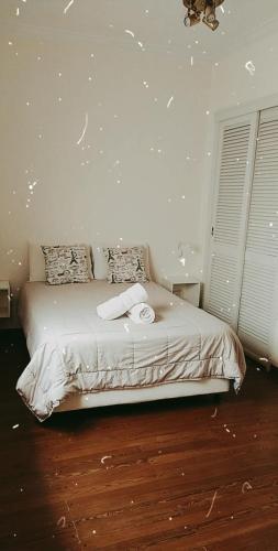 Bed & Breakfast La Casona Hotel -raul Alfonsin-