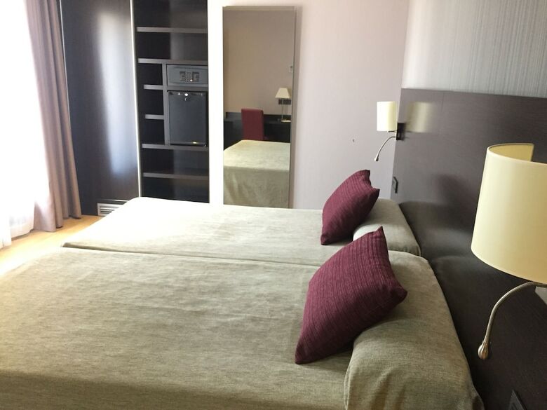 Hotel Petit Palau S�lo Adultos