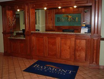 Hotel Baymont Inn & Suites Flint