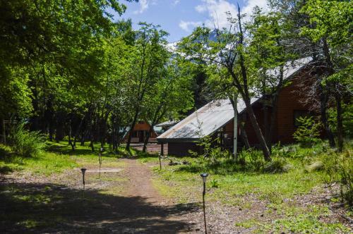 Albergue Hostal Y Caba�as Los �irres