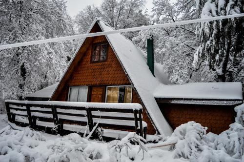 Albergue Hostal Y Caba�as Los �irres
