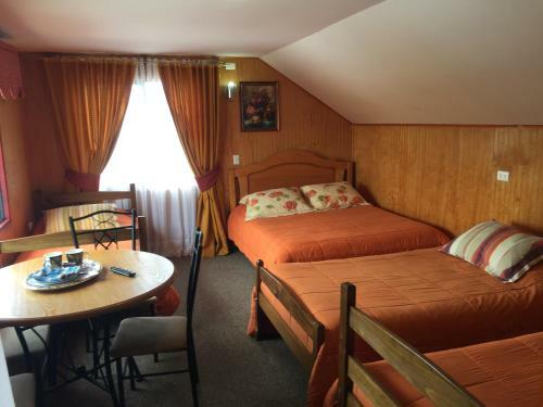 Albergue Caba�as Y Hostal Donde Solia