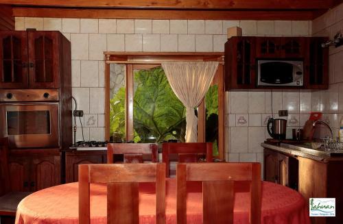 Lodge Caba�as Y Turismo Lahuan