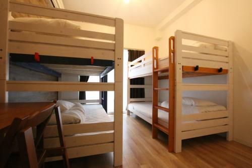 Hostal 365base Outdoor Hostel