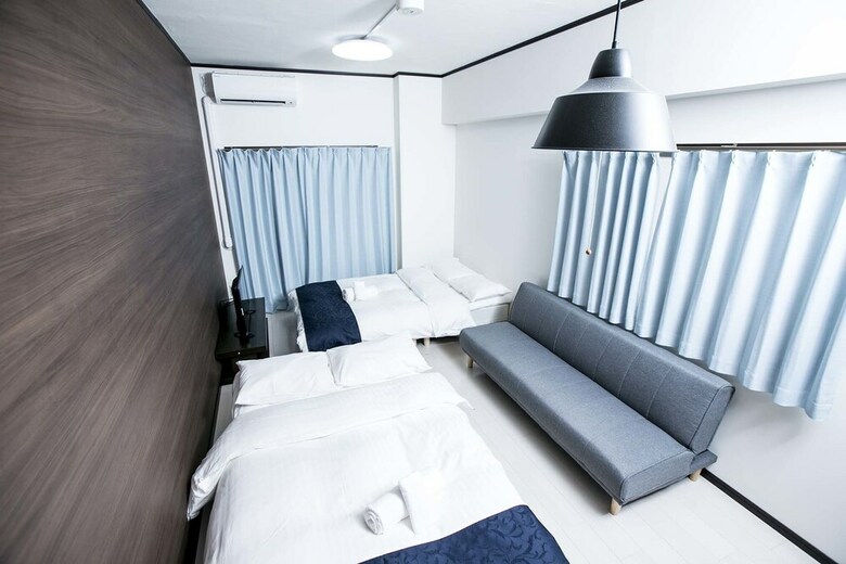 Apartamentos Hiroshima Crane Peace Tower