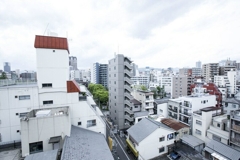 Apartamentos Hiroshima Crane Peace Tower