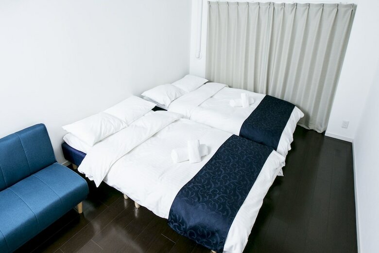 Apartamentos Hiroshima Crane Peace Tower