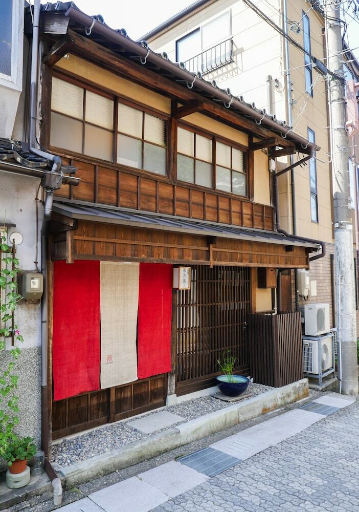 Toho Bijin House