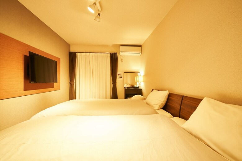 Hostal A & M House Enmachi