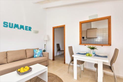 Apartamento Apto J, Calan Brut