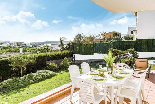 Cala Llonga Villa Sleeps 6 Air Con Wifi