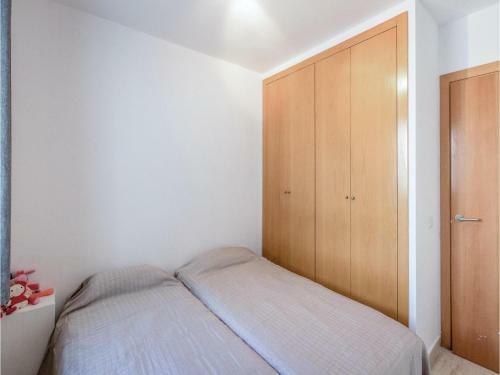 Three-bedroom Holiday Home In Calafell