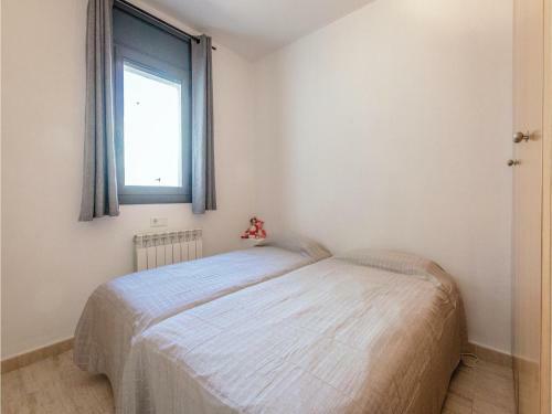Three-bedroom Holiday Home In Calafell