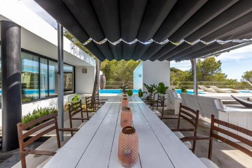 Cala Vadella Villa Sleeps 10 Pool Wifi