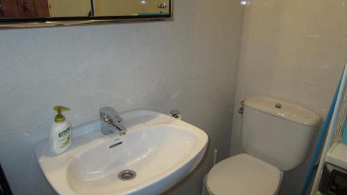 Calella De Palafrugell Apartment Sleeps 6 Pool