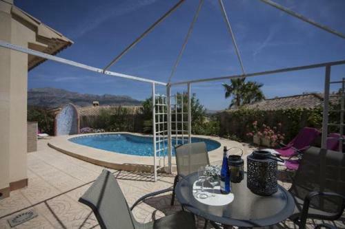Altea Villa Sleeps 8 Pool Wifi
