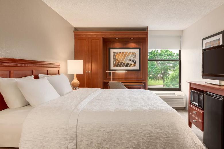 Hotel Hampton Inn Des Moines-airport