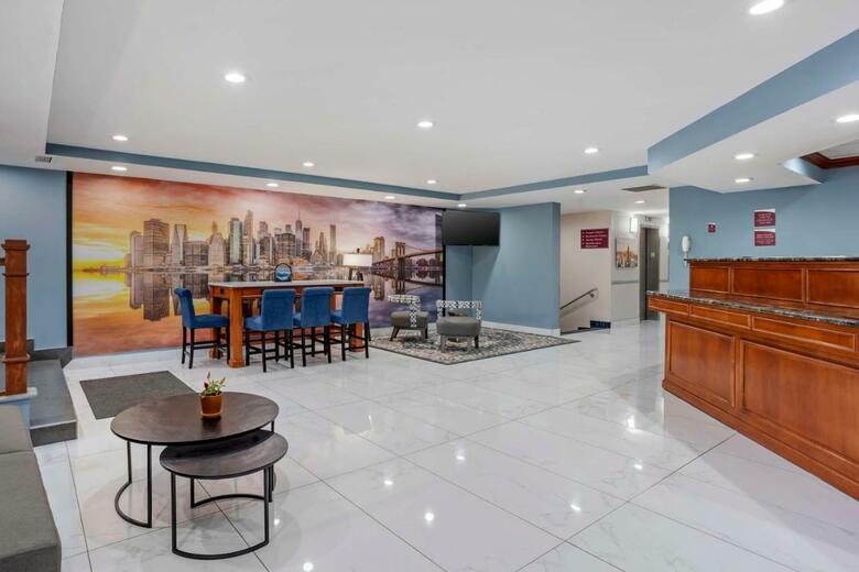 Days Hotel Conference Center East Brunswick