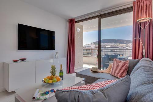 Modern 2 Bedroomed Apartment Los Cristianos Center