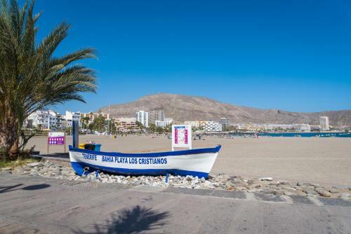 Modern 2 Bedroomed Apartment Los Cristianos Center