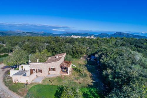 Arta Villa Sleeps 4 Wifi