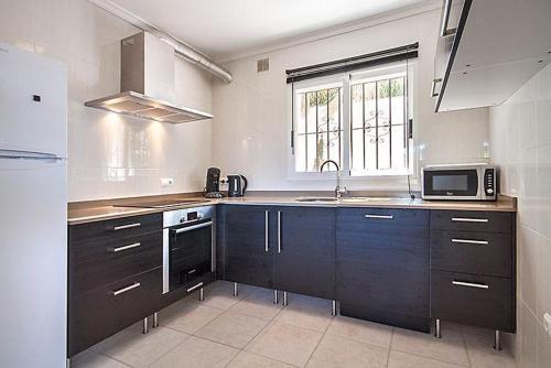 Xabia Villa Sleeps 4 Pool Air Con Wifi