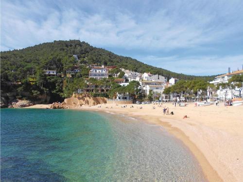 Four-bedroom Holiday Home In Begur