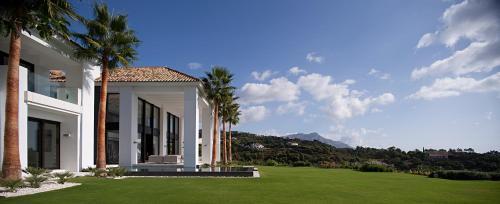 Benahavis Villa Sleeps 12 Pool Air Con Wifi