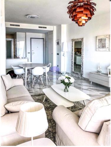 Beach Apartment In Sunset Drive, Benidorm