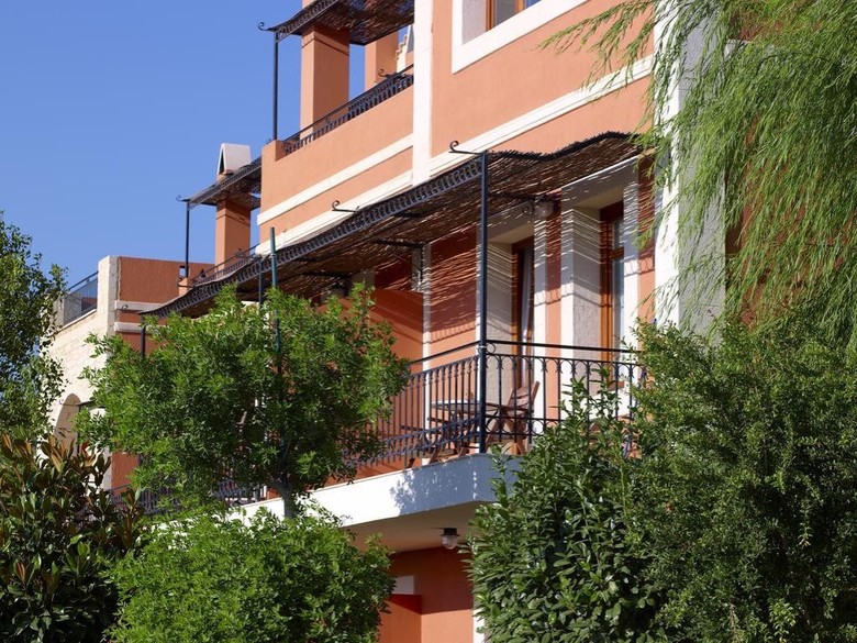 Hotel Katalagari Country Suites
