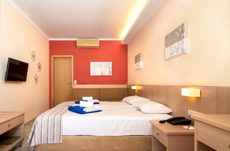 Lavris Hotels And Bungalows