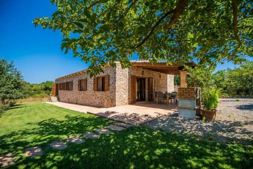 Capdepera Villa Sleeps 6 Pool Wifi