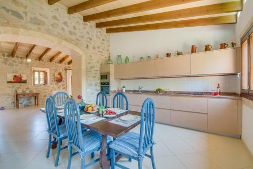 Capdepera Villa Sleeps 6 Pool Wifi