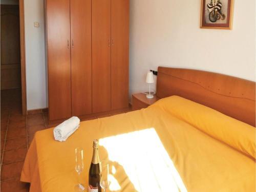 Six-bedroom Holiday Home In Caravaca