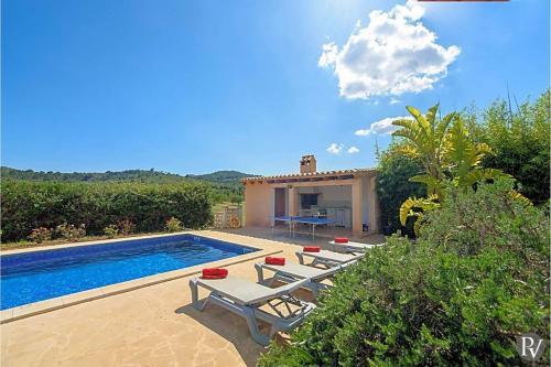 Cas Concos Villa Sleeps 11 Pool Air Con