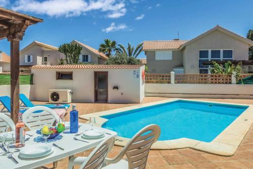 Corralejo Villa Sleeps 6 Wifi