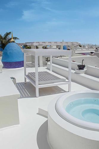Corralejo Villa Sleeps 6 Air Con Wifi