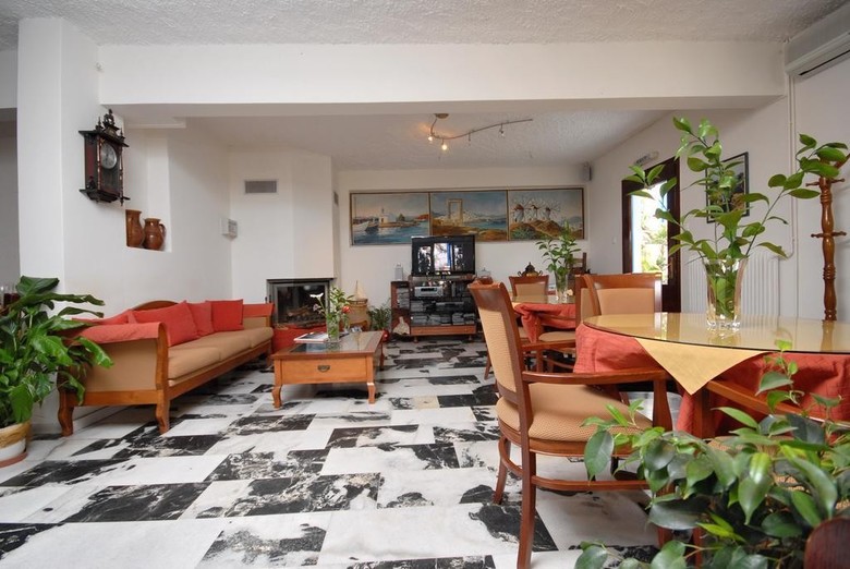 Hotel Barbouni