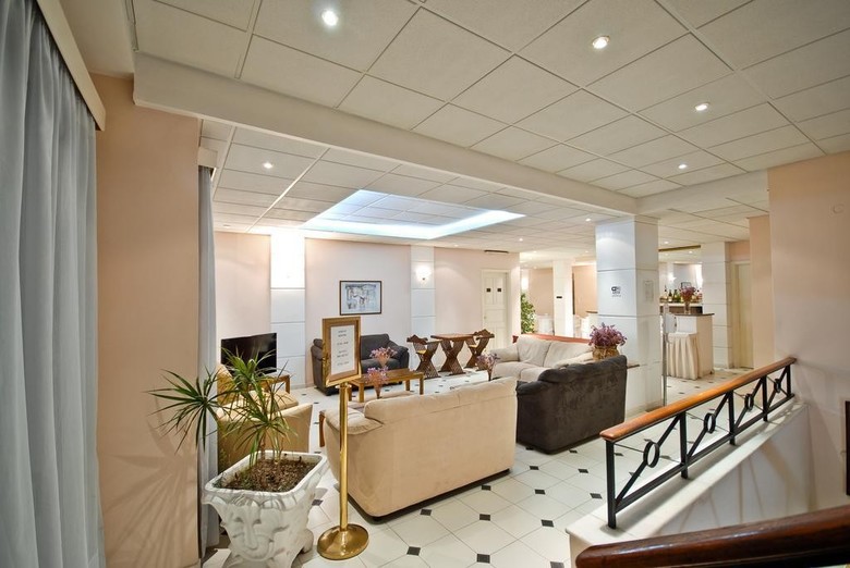Hotel Coronis