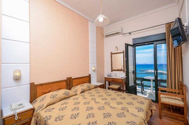Hotel Coronis