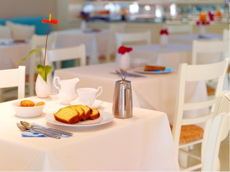 Hotel Iria Beach Art