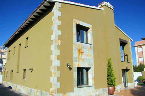 Torrecarrals Villa Sleeps 10 Pool Wifi
