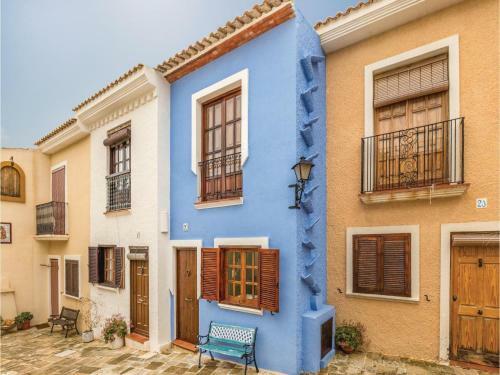 Three-bedroom Holiday Home In Campello