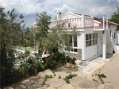 Two-bedroom Holiday Home In El Gastor