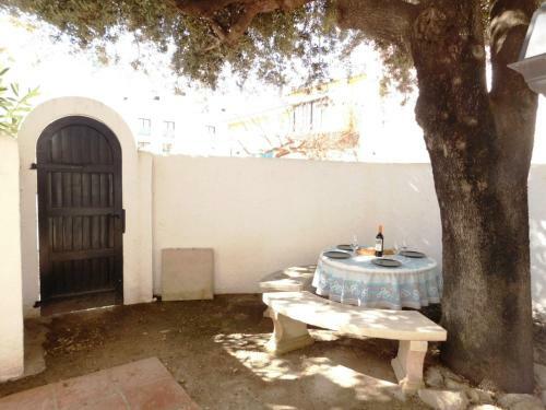 Apartamento Piso Poblat T�pic Bajo