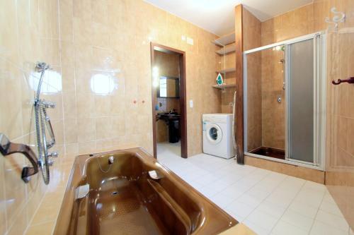 Villa Leon Inmo Cap Ras 29 G - 10627