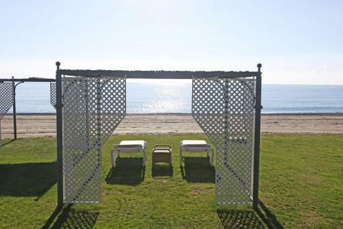 1126 Beachfront High Standard Apartment With Terrace
