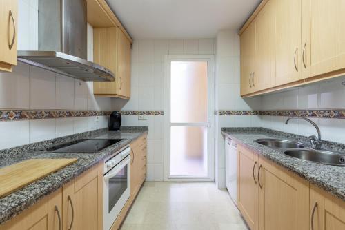 Estepona Beach Apartment By Dahlia Group